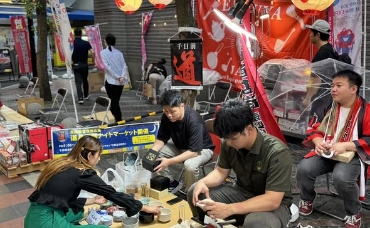 ナイトマーケットの様子