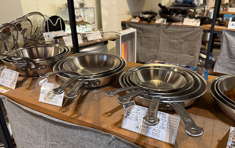 フライパンの重さ・厚みを感じる